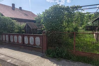Casă cu 3 camere cu Teren 700 Mp în Românași - 7