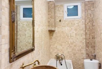 Apartament cu 4 camere în Universitate - 1