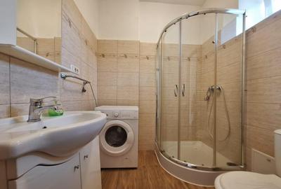 Garsoniera decomandata, 50 MP, zona 15 Noiembrie - 2