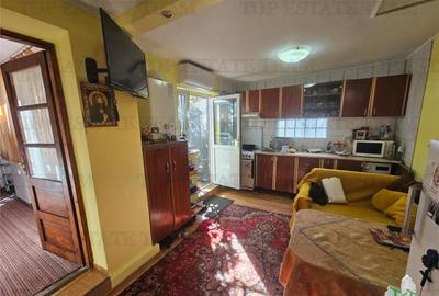 Casuta 3 camere placa peste etaj zona Margeanului - 9