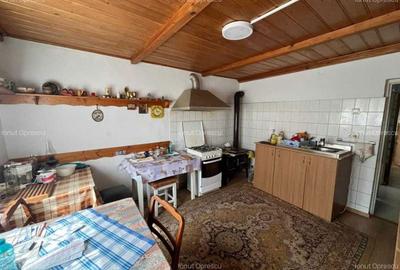 Casă cu 4 camere în Central - 5