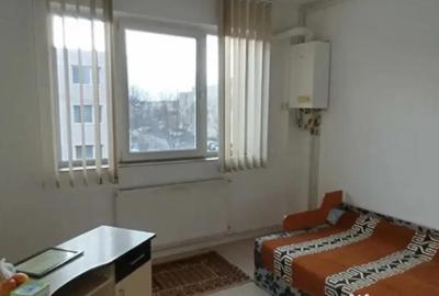 Garsonieră semidecomandată în Tractorul - 2