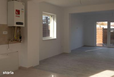 Casă cu 3 camere cu Teren 180 Mp în Rediu - 10