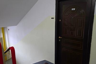Apartament cu 3 camere semidecomandat în Drumul Taberei - 10