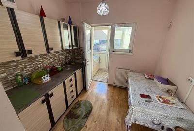APARTAMENT 3 CAMERE, ETAJ 1, REPUBLICI - 11