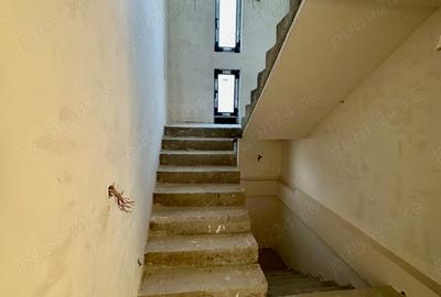 Casă cu 6 camere în Rozavlea - 8