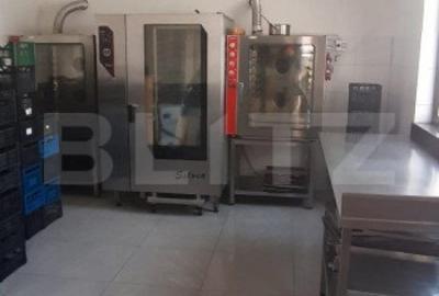 Spațiu comercial, de 320 mp, în Central - 3