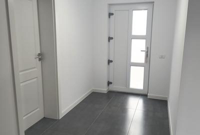 Casă cu 5 camere cu Teren 500 Mp în Borș - 20