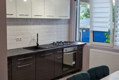 Apartament cu 3 camere decomandat în Exterior Vest - 1