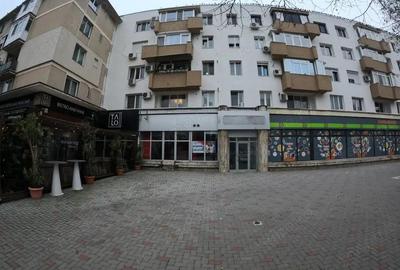 Spațiu comercial, de 90 mp, în Central - 13