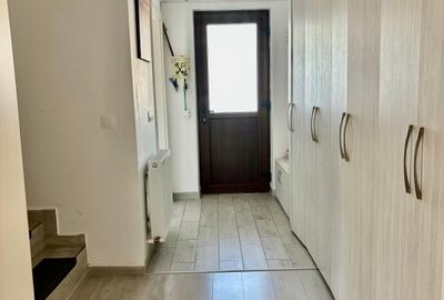 Casa înșiruită în Small Village Sânpetru mobilată și utilată - 8