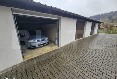 Casă cu 5 camere cu Teren 3566 Mp în Rebrișoara - 2