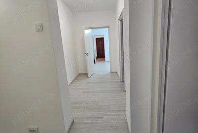 Apartament Semimobilat Central 4 camere Campina. De vanzare - 5