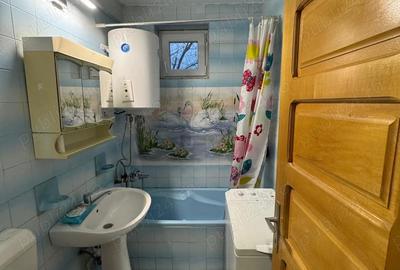Apartament cu 3 camere decomandat în Central - 1