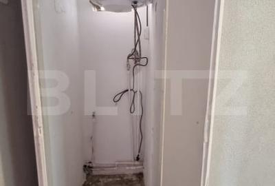 Apartament de vanzare, cu 2 camere, zona Micro 14 - 5