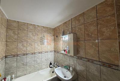 Apartament cu 2 camere semidecomandat, mobilat în Berca - 9