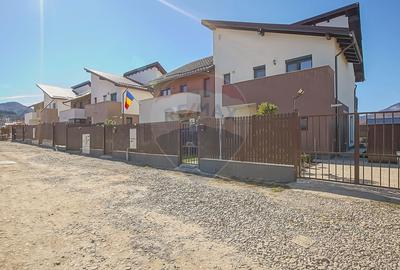 Casă cu 4 camere cu Teren 250 Mp în Sud-Est - 30