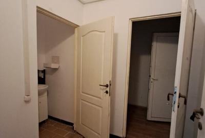 Spațiu comercial, de 1,450 mp, în Central - 2