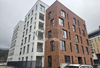 Apartament cu 3 camere semidecomandat în Florești - 1