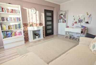 Direct proprietar | 3 camere | Et. 5/6 | 72,6 mp (84,7 mp total) | Parcare - 2