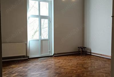 Spațiu comercial, de 62 mp, în P-ța Unirii - 3