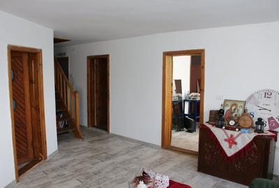 Casa cu suflet si priveliste de poveste - Crasna, Gorj - 13