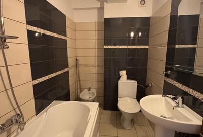 Apartament cu 2 camere semidecomandat, mobilat în Tătărași - 9