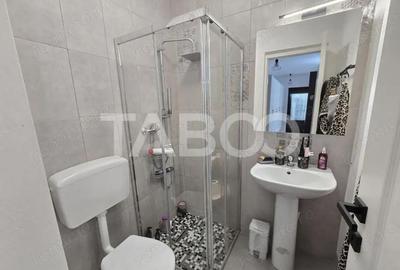 Apartament cu 3 camere decomandat în Lupeni - 3