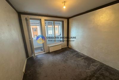 Apartament 4 camere de vanzare ,etaj 1 89,67 mp - Zona centrala - 18