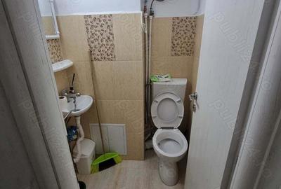 Garsonieră decomandată în Micro 14 - 2