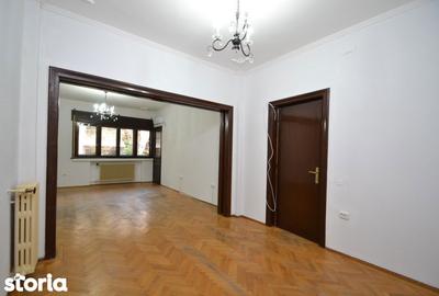 Apartament cu 3 camere în Victoriei - 4