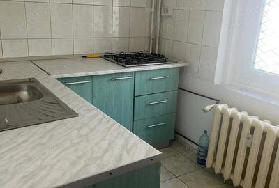 Garsonieră decomandată în Vitan