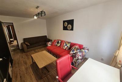 Apartament cu 2 camere decomandat în Micro IV - 15