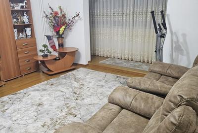 Apartament cu 3 camere decomandat, mobilat în Basarabia - 1