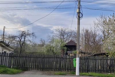 Teren de 2730 mp, în Central - 1