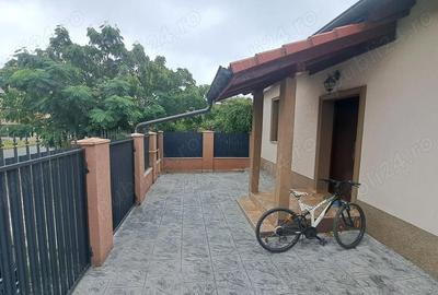 Casă cu Teren 380 Mp în Moșnița Nouă - 3