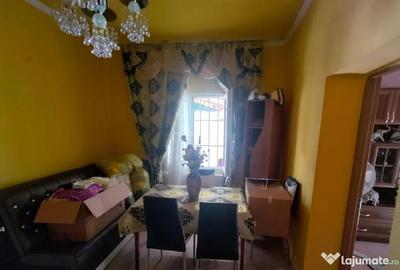 Casă cu 6 camere cu Teren 260 Mp în Muncitoresc - 2
