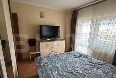 Apartament cu 3 camere, 67 mp, zona Micro 17 - 5