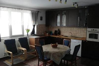 Apartament cu 3 camere în Florești