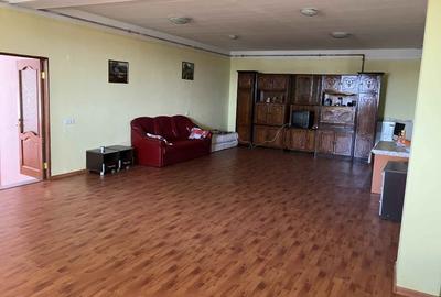 Casă cu 5 camere cu Canalizare în Cățelu - 13