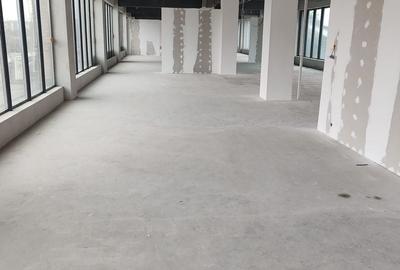 Spațiu comercial, de 3,200 mp, în Pipera - 12