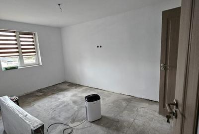 Casă cu 7 camere cu Teren 431 Mp în Someșeni