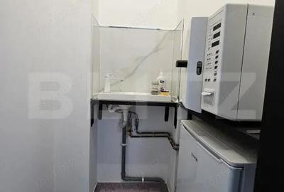 Apartament central, cabinet stomatologie - 2