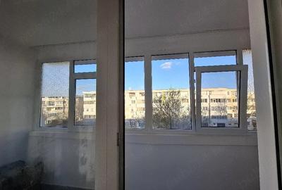 Apartament cu 2 camere semidecomandat în Hipodrom