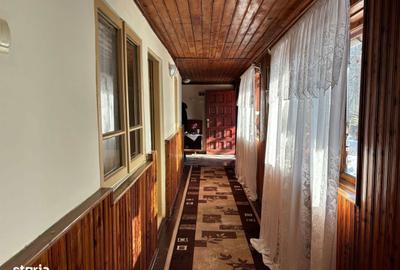 Casă cu 2 camere decomandat cu Teren 1745 Mp în Central - 3