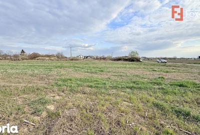 Teren de 502 mp, în Bucovăț