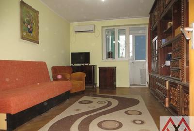 Apartament cu 3 camere decomandat în Titan - 7