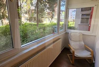 Apartament cu 3 camere decomandat, mobilat în Central