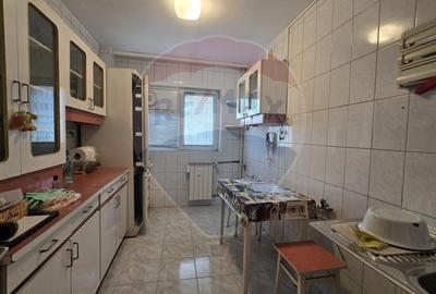Apartament cu 3 camere semidecomandat, mobilat în Bucur Obor - 14