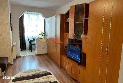 Apartament cu 2 camere nedecomandat în 7 Noiembrie - 8